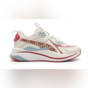 Womens puma shoes size 6.5